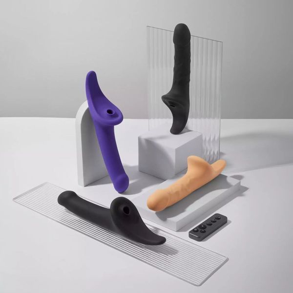 Вібронасадка для страпону з вакуумною стимуляцією Strap-On-Me Multi Orgasm Realistic Dildo M Vanilla SX4036 фото